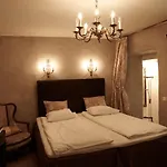 Hotel Cru