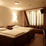 Hotel Cru