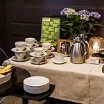 Cru Hotel 4*