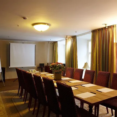 Otel Cru Tallinn