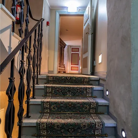 Hotel Cru 4*