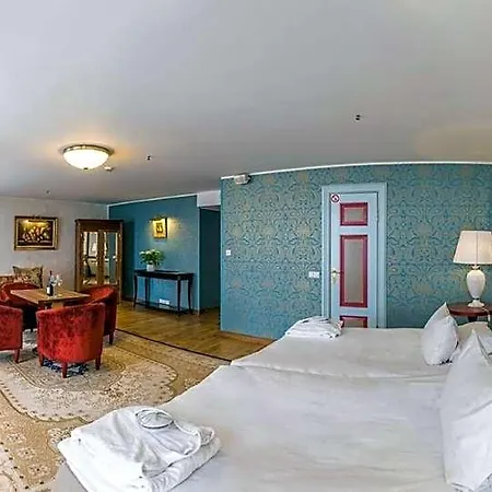 Hotel Cru Tallin