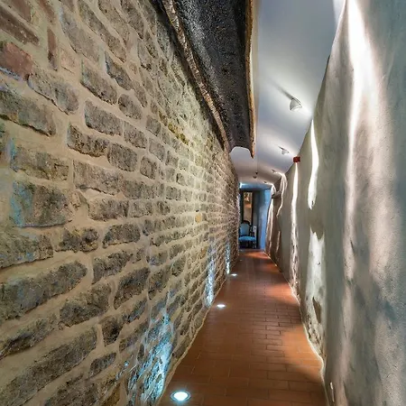 Cru Otel 4*