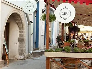 Cru Hotell
