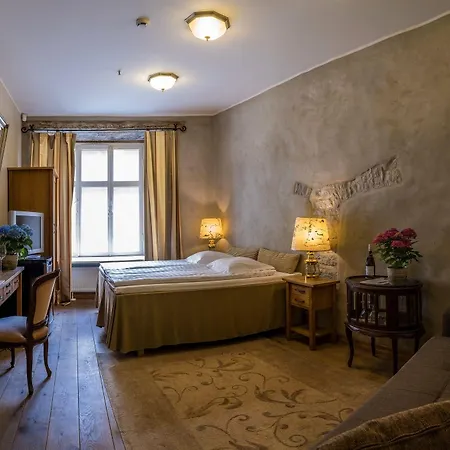 Cru فندق تالين