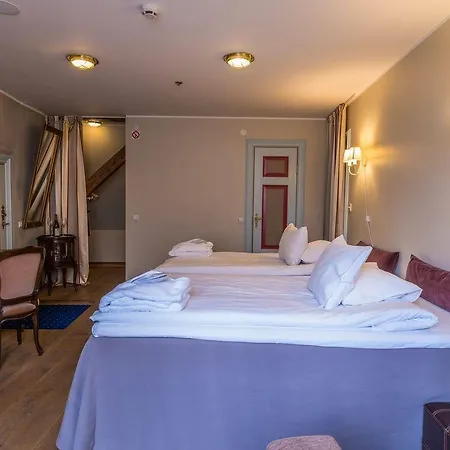Cru Hotell